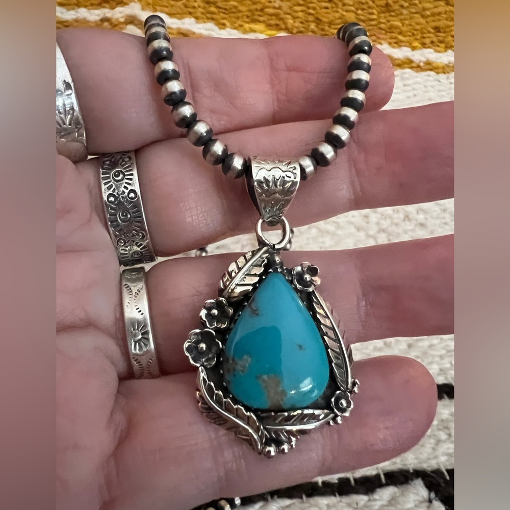 ❤️ Kingman Turquoise Navajo Sterling Silver Decorative Pendant 8.3 Gm / 1.73”L - Picture 3 of 15